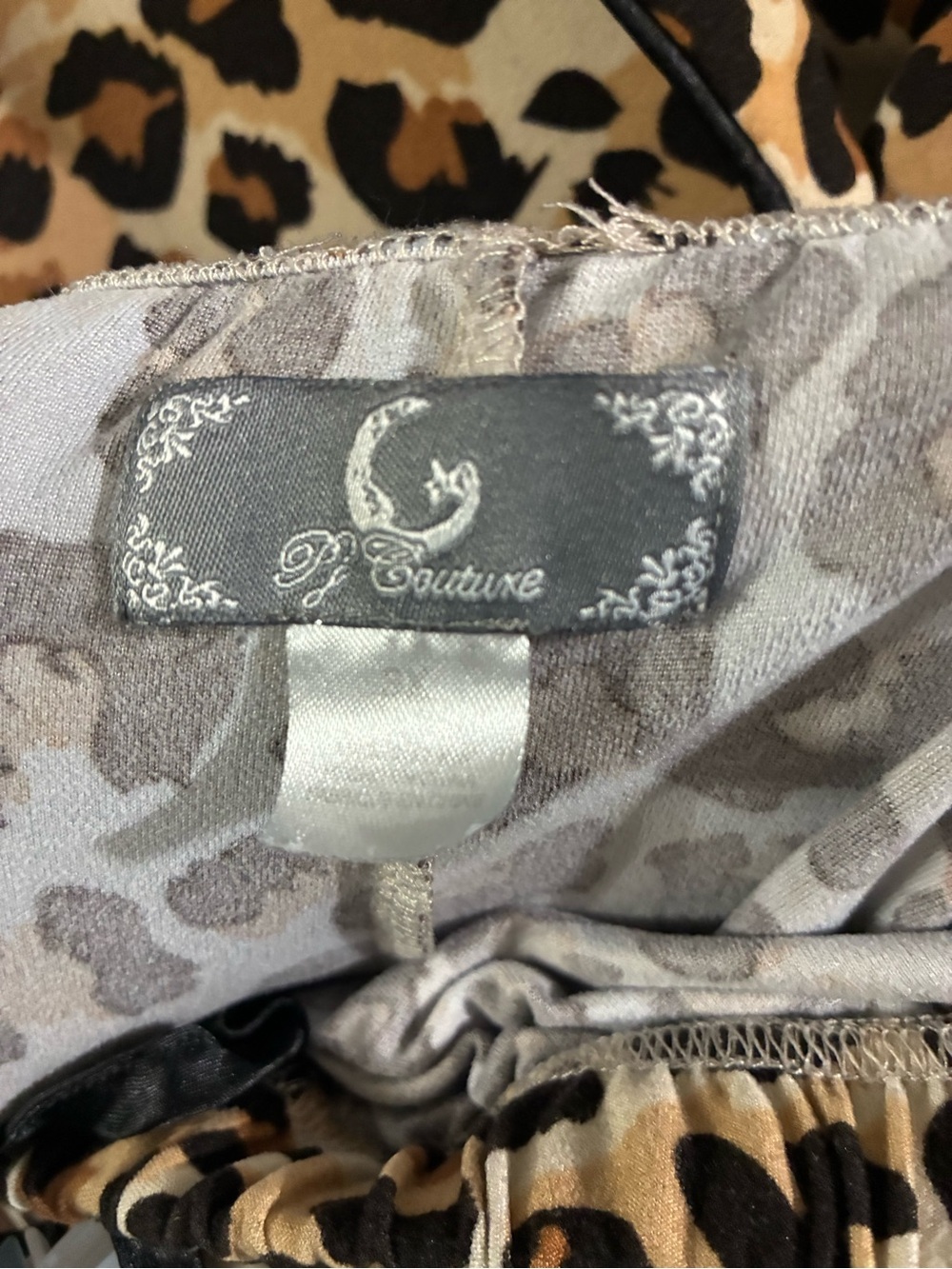Women’s 3X Leopard Print Pajama Set - Picture 3 of 6